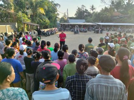 GOTONG ROYONG MENYAMBUT HUT RI YANG KE 81